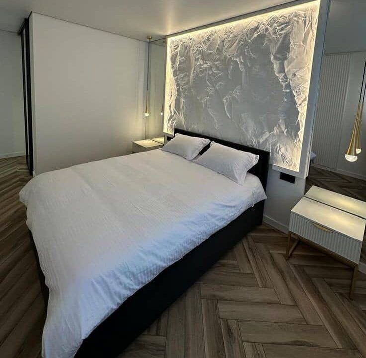 5e9f43b9 905f 44e1 8b70 325fbf282900